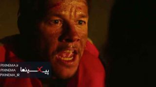 سکانس نجات آندریا توسط مارک والبرگ در فیلم سینمایی دیپ ‌واتر هورایزن