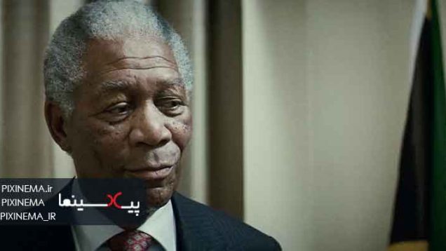 فیلم شکست‌‌ناپذیر ، استخدام بادیگارد‌های سفید پوست توسط ماندلا (Invictus, 2009)